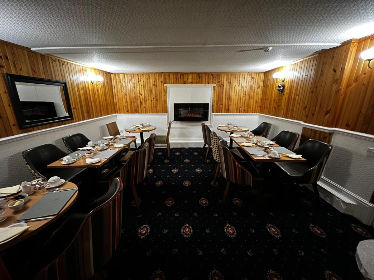 Dunmoore Guesthouse Оубън Екстериор снимка