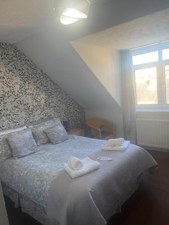 Dunmoore Guesthouse Оубън Екстериор снимка