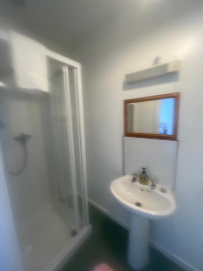Dunmoore Guesthouse Оубън Екстериор снимка