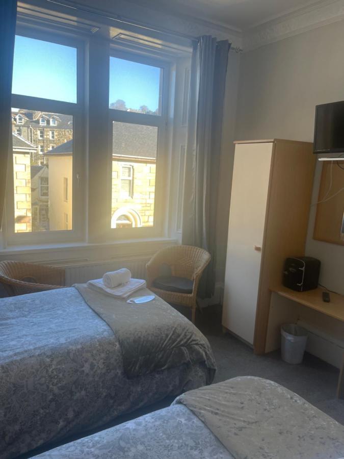 Dunmoore Guesthouse Оубън Екстериор снимка