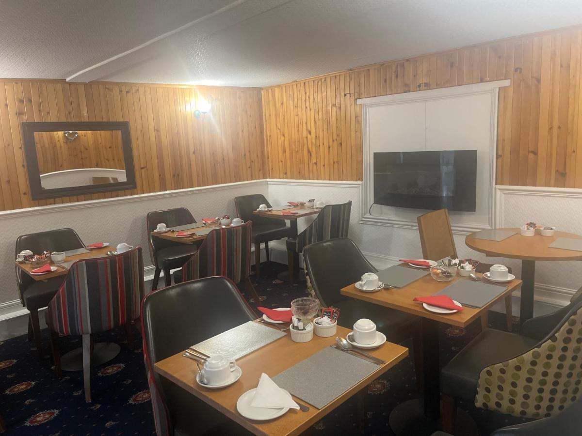 Dunmoore Guesthouse Оубън Екстериор снимка